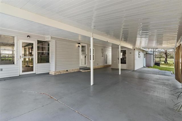 304 IVANHOE CIRCLE, Lady Lake, FL 32159