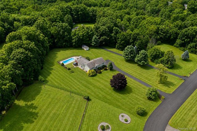 13 James Wilkinson Road, Rock Tavern, NY 12575