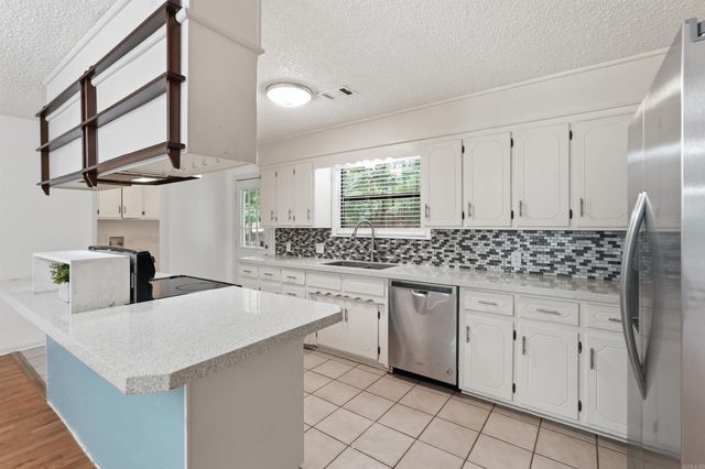 450 Plum Hollow Boulevard, Hot Springs, AR 71913