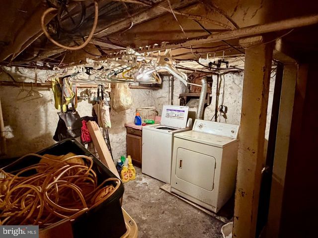 573 SHAWMONT AVE, Philadelphia, PA 19128