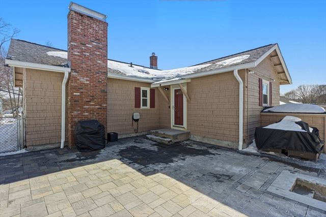 30 Longwood Rd, Lynn, MA 01904