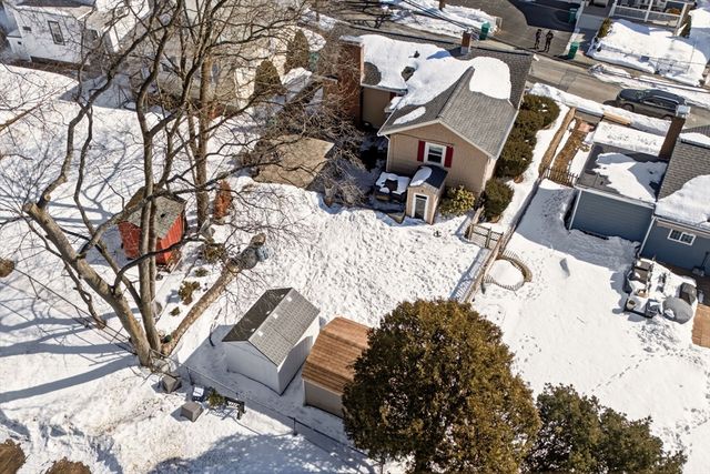 30 Longwood Rd, Lynn, MA 01904