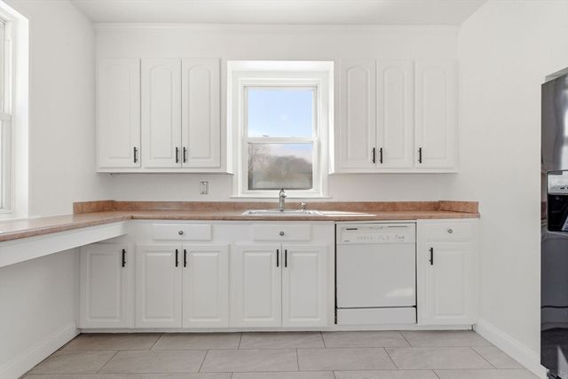 30 Longwood Rd, Lynn, MA 01904