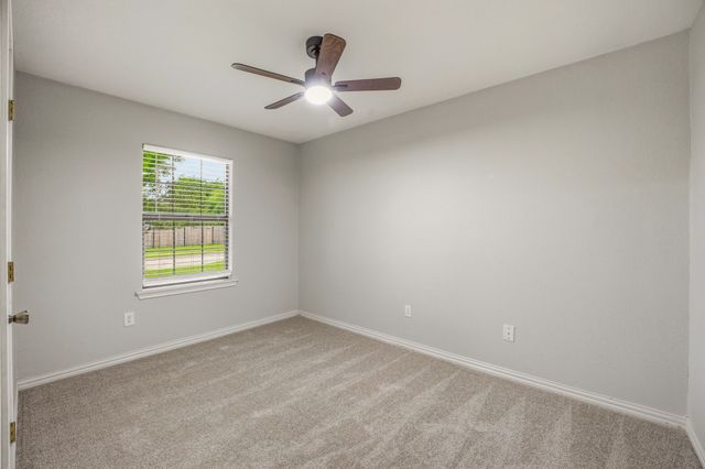 1414 W Torrey Street, Granbury, TX 76048