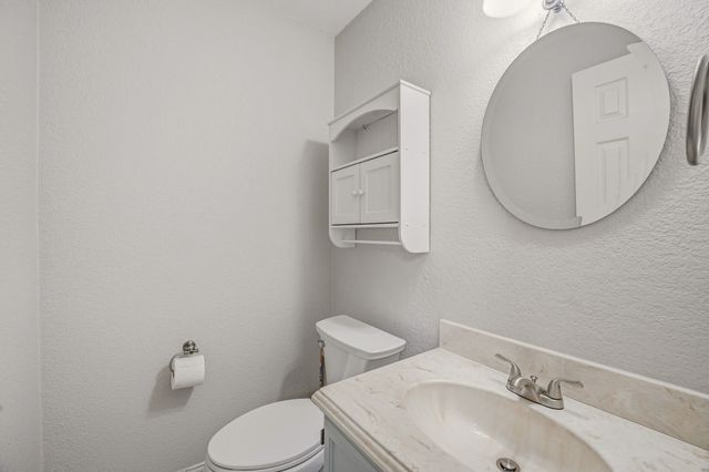 1414 W Torrey Street, Granbury, TX 76048