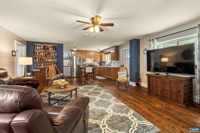 1376B WYATT MOUNTAIN RD, Dyke, VA 22935