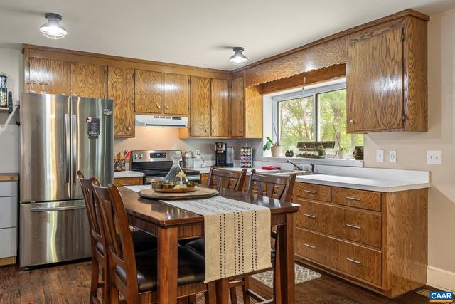 1376B WYATT MOUNTAIN RD, Dyke, VA 22935