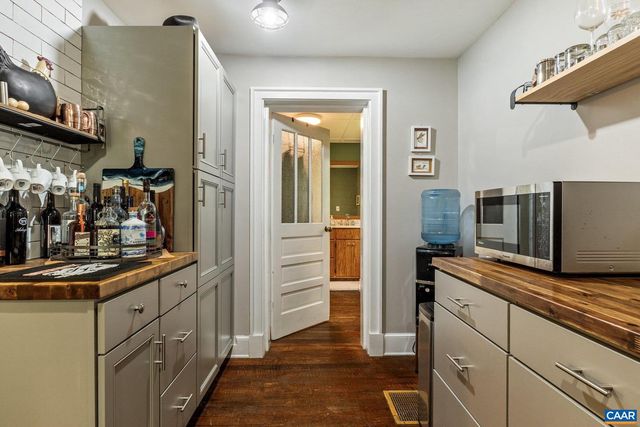 1376B WYATT MOUNTAIN RD, Dyke, VA 22935