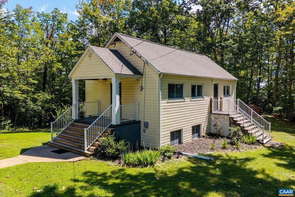 1376B WYATT MOUNTAIN RD, Dyke, VA 22935