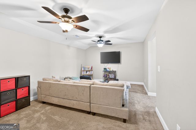 1171 Sterling Lake Drive, Jefferson, GA 30549