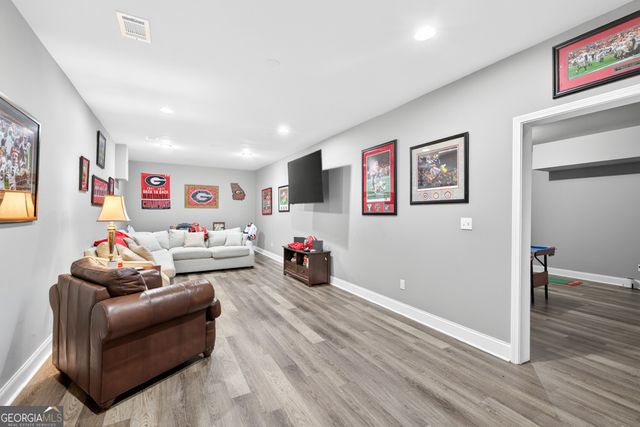 1171 Sterling Lake Drive, Jefferson, GA 30549