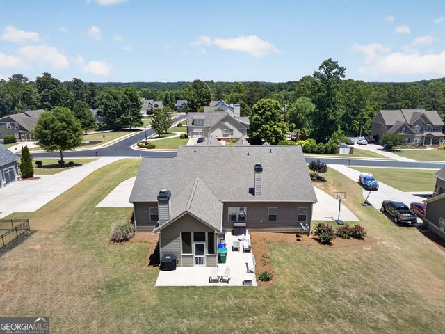 1171 Sterling Lake Drive, Jefferson, GA 30549