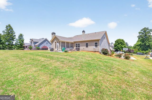 1171 Sterling Lake Drive, Jefferson, GA 30549