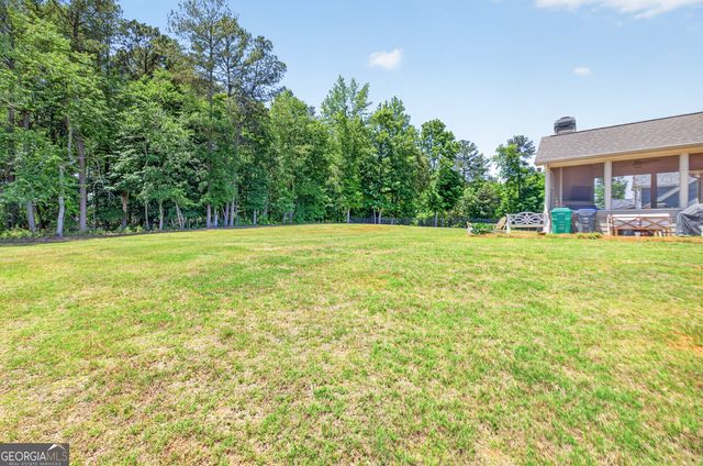 1171 Sterling Lake Drive, Jefferson, GA 30549