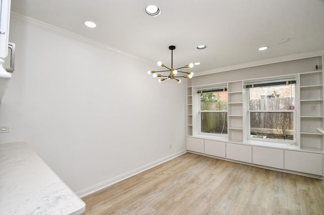 6114 Kirby Drive, Houston, TX 77005