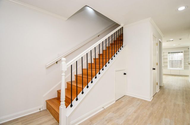 6114 Kirby Drive, Houston, TX 77005