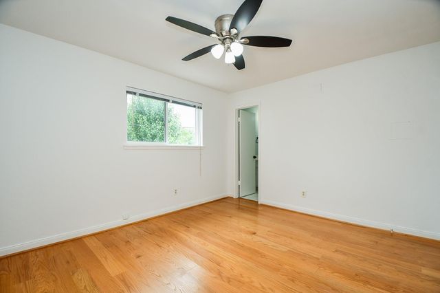 6114 Kirby Drive, Houston, TX 77005