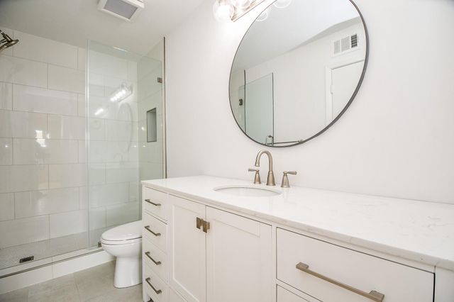 6114 Kirby Drive, Houston, TX 77005