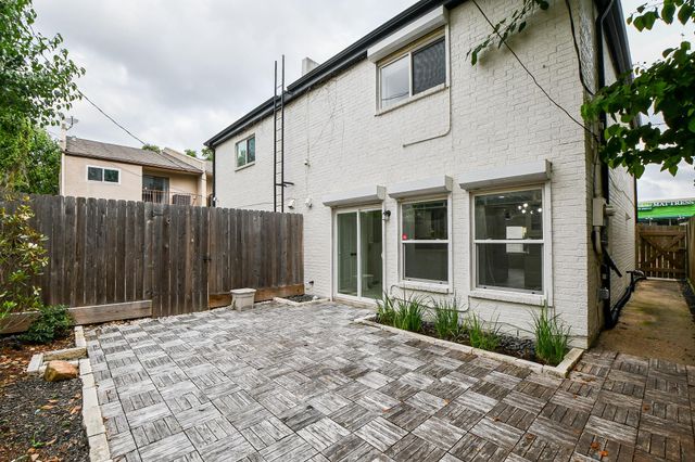 6114 Kirby Drive, Houston, TX 77005