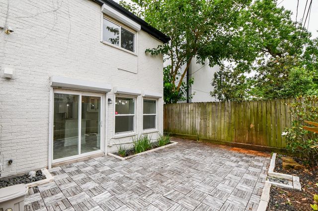 6114 Kirby Drive, Houston, TX 77005