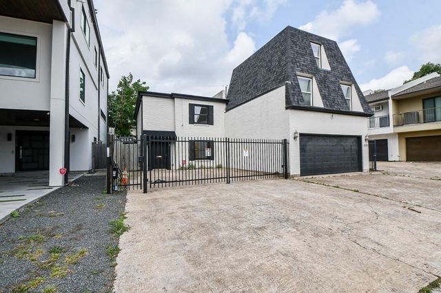 6114 Kirby Drive, Houston, TX 77005