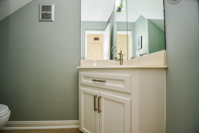 6114 Kirby Drive, Houston, TX 77005