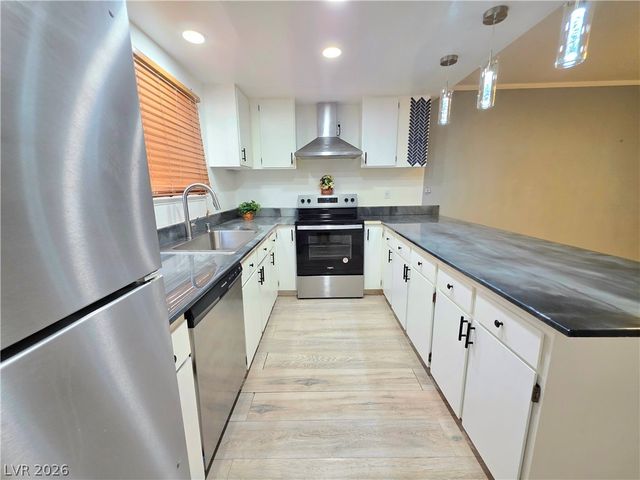3275 Arville Street C, Las Vegas, NV 89102