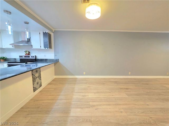 3275 Arville Street C, Las Vegas, NV 89102