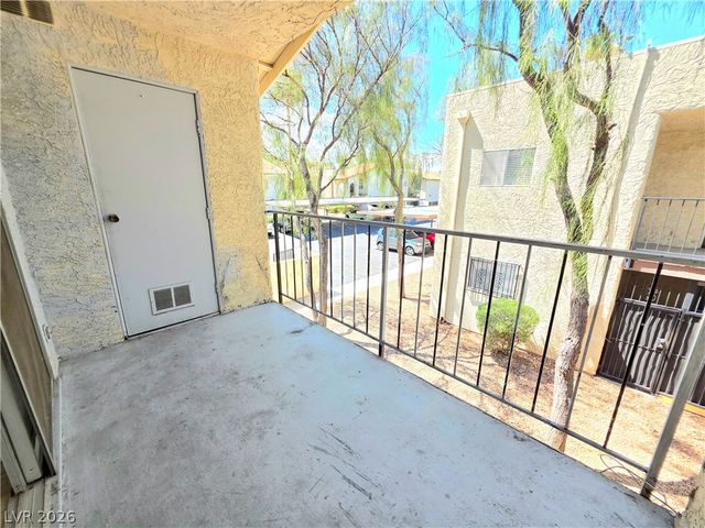 3275 Arville Street C, Las Vegas, NV 89102