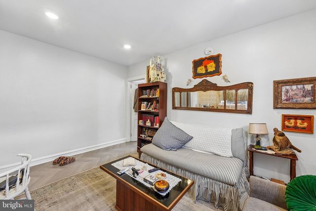 2201 E HUNTINGDON ST, Philadelphia, PA 19125