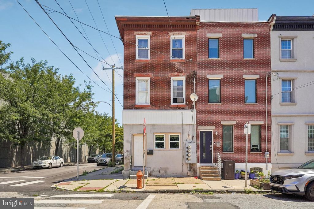 2201 E HUNTINGDON ST, Philadelphia, PA 19125