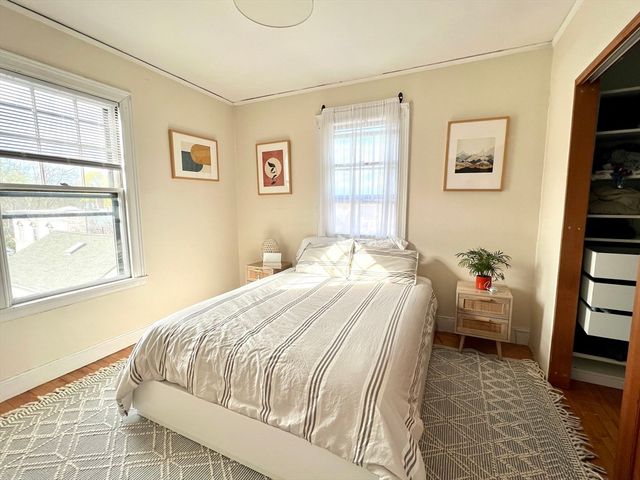 34 Ash St 404, Cambridge, MA 02138