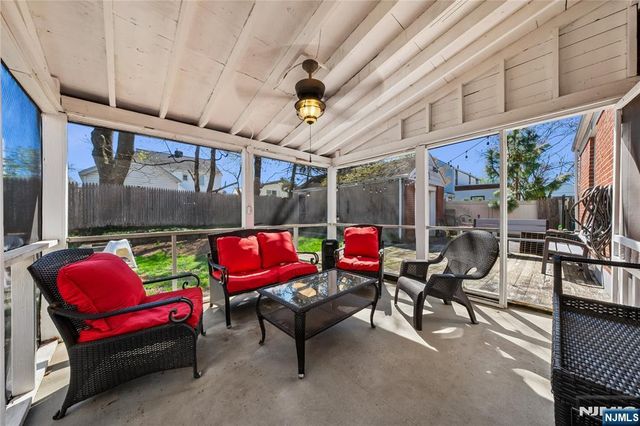 182 Carlson Place, Bergenfield, NJ 07621