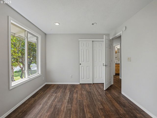 815 Ne 25TH St, Gresham, OR 97030