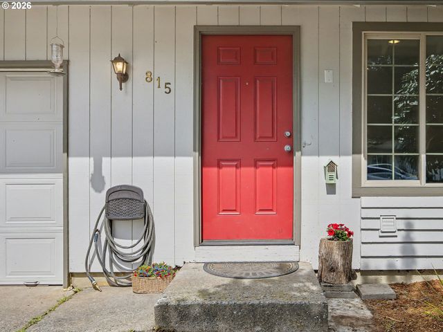 815 Ne 25TH St, Gresham, OR 97030