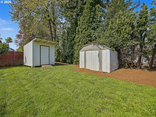 815 Ne 25TH St, Gresham, OR 97030