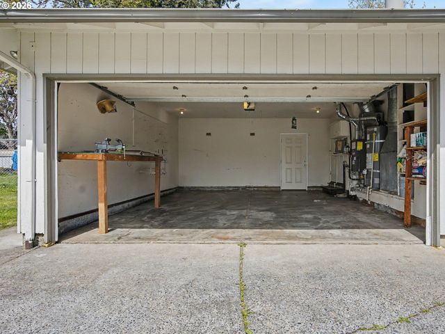 815 Ne 25TH St, Gresham, OR 97030