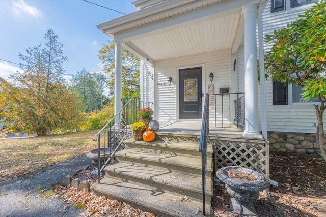 92 High St, Milford, MA 01757