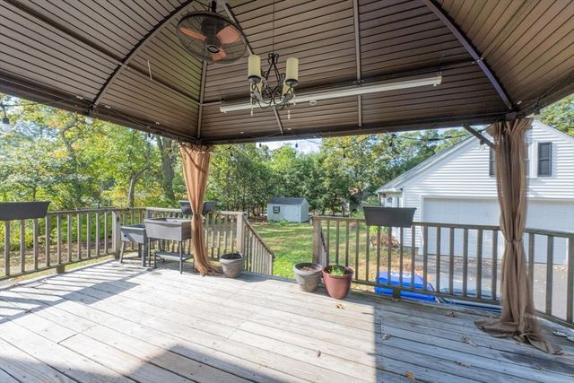92 High St, Milford, MA 01757