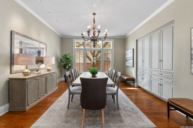 7 Oxford Hall, San Antonio, TX 78209