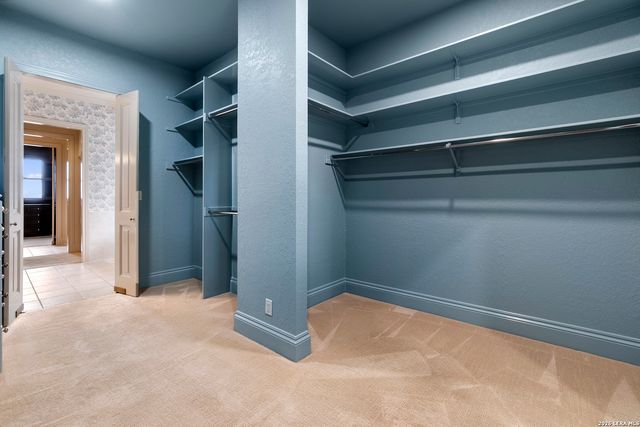 7 Oxford Hall, San Antonio, TX 78209