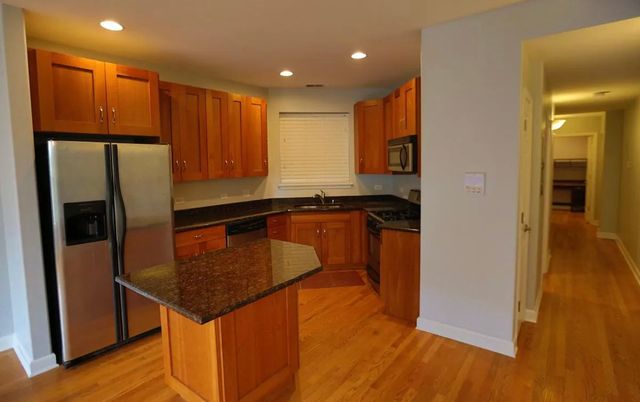 2339 N ALBANY Avenue 1, Chicago, IL 60647