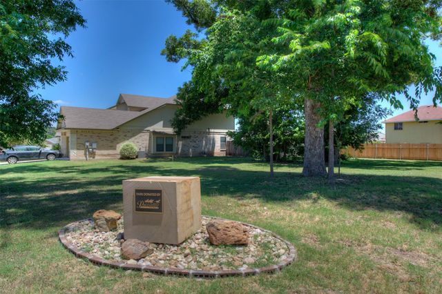 2705 Kingsland WAY, Austin, TX 78725