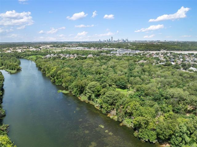 2705 Kingsland WAY, Austin, TX 78725