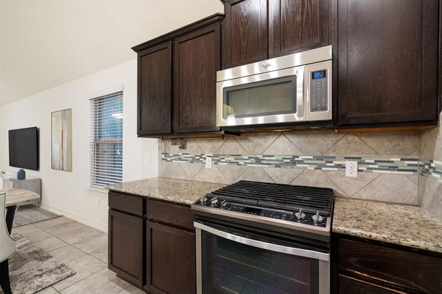 2705 Kingsland WAY, Austin, TX 78725