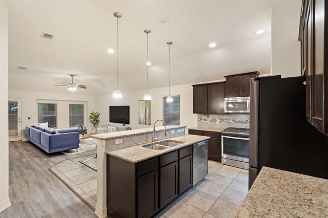 2705 Kingsland WAY, Austin, TX 78725