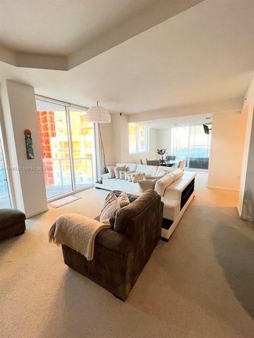 253 NE 2nd St 3903, Miami, FL 33132