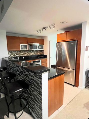 253 NE 2nd St 3903, Miami, FL 33132