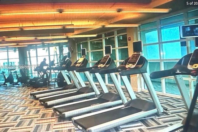 253 NE 2nd St 3903, Miami, FL 33132