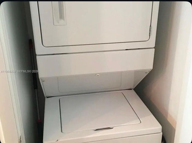 253 NE 2nd St 3903, Miami, FL 33132